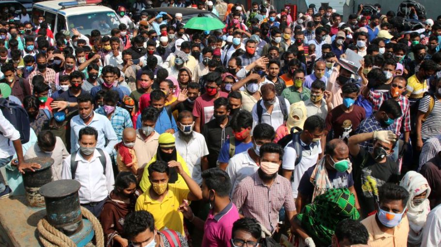 Fair Wear Foundation urges fashion brands to conduct business responsibly and treat factories and supply chain workers with fairness.