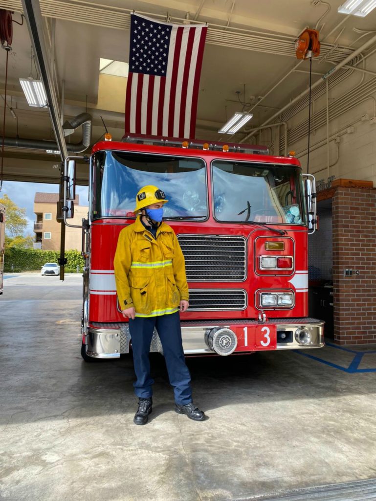 Ari Jogiel plans on donating 100,000 masks to first responders, healthcare and essential workers.
