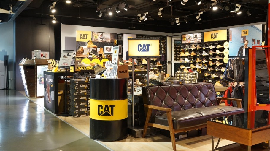 Cat Footwear named Chip Coe as global brand president and WTO director-general Roberto Azevêdo said he is stepping down early.