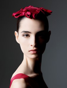 Evening "bibi" in velvet with little satin bows, Cuba design, Christian Dior autumn-winter 1955 haute couture collection.