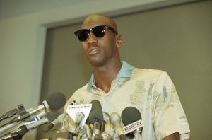 Jordan Chicago Bulls' Michael Jordan talks to reporters at the Rose Elder Invitational pro-am golf tournament in Leesburg, Va., . Jordan, in his first public appearance since the slaying of his father, said he and his family were coping well in the aftermath of the trauma
Bulls Jordan Speaks 1993, Leesburg, USA