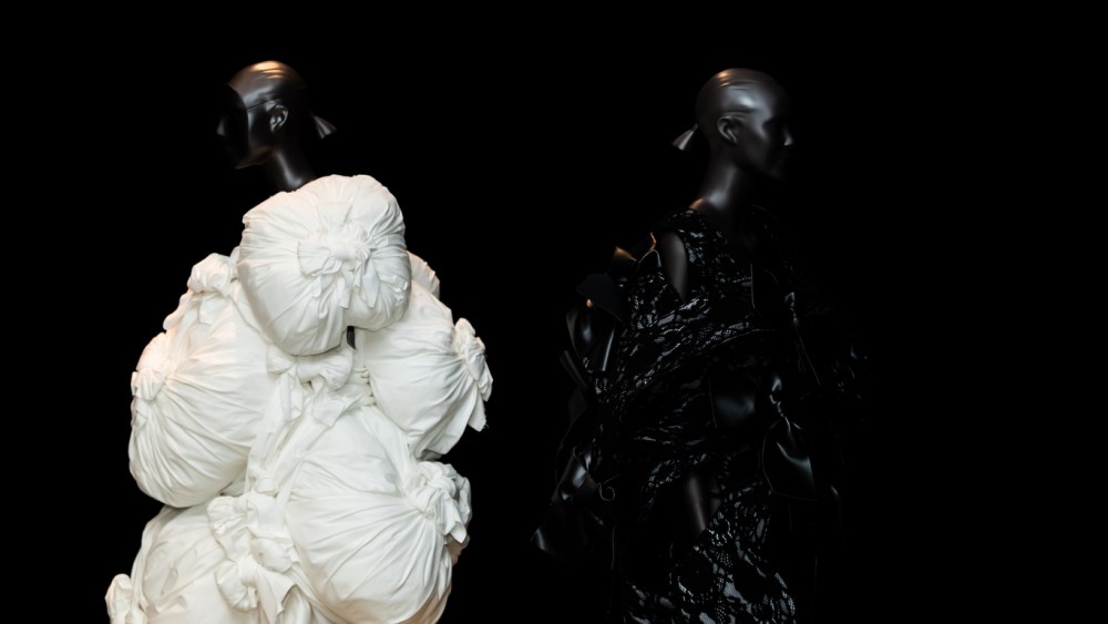 “Life Doesn’t Frighten Me: Michelle Elie Wears Comme des Garçons” exhibition in Frankfurt