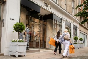 London retail reopens following the Covid-19 closures.