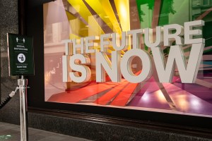 London retail reopens following the Covid-19 closures.