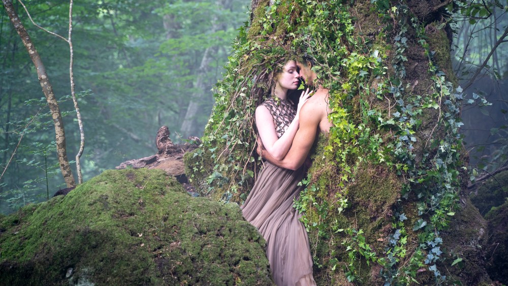 A behind-the-scenes shot of the Dior short film directed by Matteo Garrone.