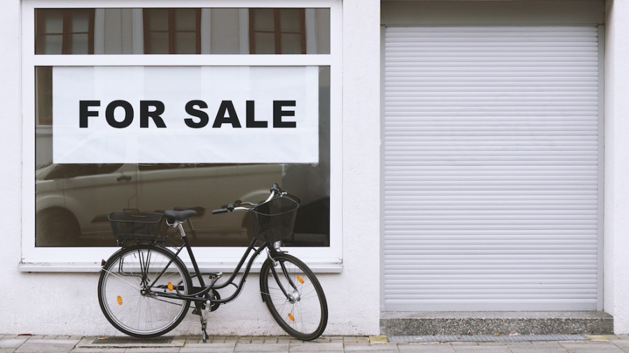 brick and mortar store vacancy