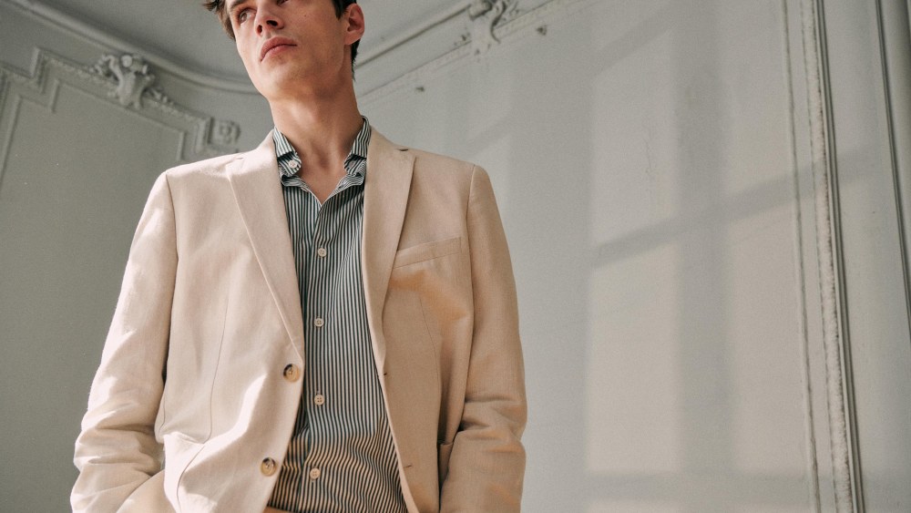 Octobre Éditons Introduces Suit Collection, Semaine