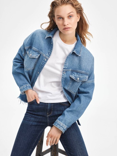Mavi’s Fall/Winter 20-21 collection features new fashion fits and sustainable fabrics developed exclusively for the premium denim brand.