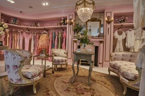 Stores on Melrose Place in Los Angeles experience a drop in popularity due to COVID-19.