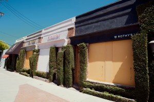 Stores on Melrose Place in Los Angeles experience a drop in popularity due to COVID-19.