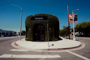 Stores on Melrose Place in Los Angeles experience a drop in popularity due to COVID-19.