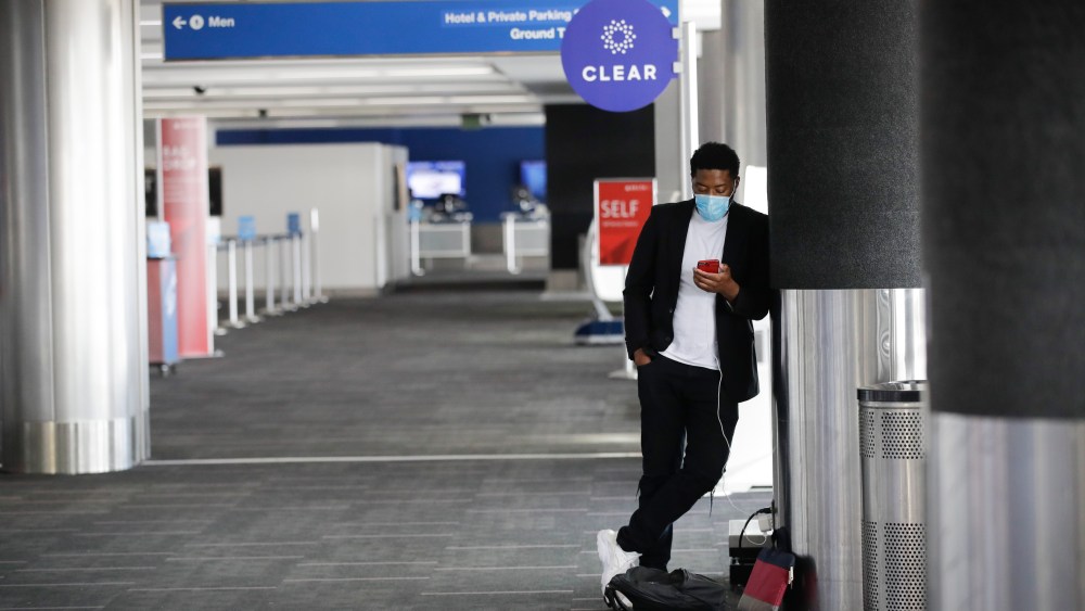 Traveler phone coronavirus pandemic