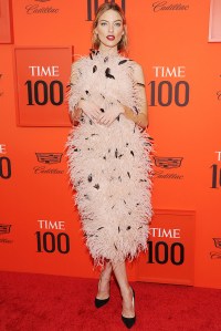 Arrivals at the 2019 Time 100 Gala

Pictured: Martha Hunt,Taylor Swift
Ref: SPL5081934 230419 NON-EXCLUSIVE
Picture by: ENT / SplashNews.com

Splash News and Pictures
USA: +1 310-525-5808
London: +44 (0)20 8126 1009
Berlin: +49 175 3764 166
photodesk@splashnews.com