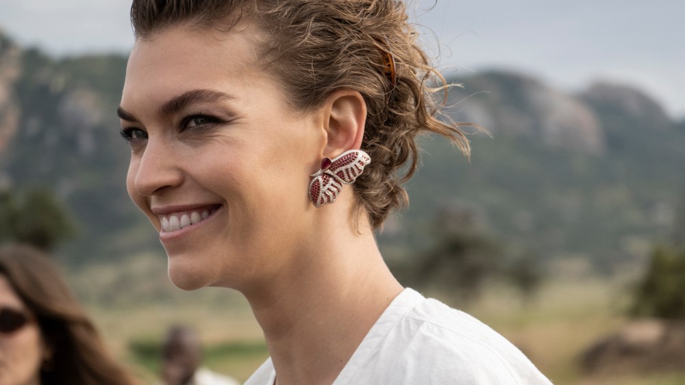 Arizona Muse is fronting the "Walk for Giants" campaign from Gemfields and Net-a-porter.