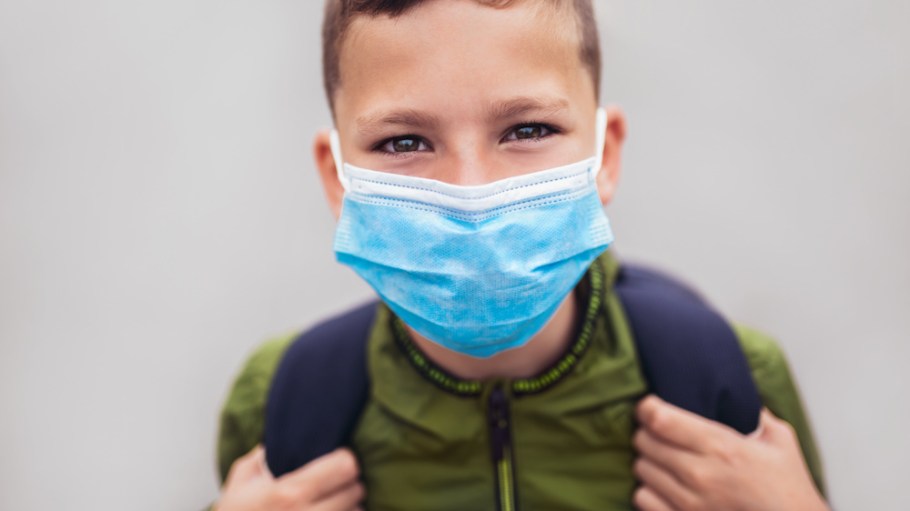 The analysis found a total of 303 different chemicals in the garments’ fabric
