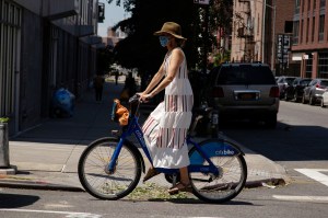 A street style look from New York City.