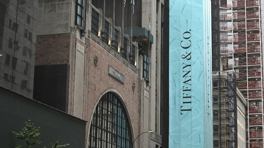 U.S.-French trade dispute may have been just an excuse to end the $16 billion LVMH-Tiffany merger, as some think price was the real issue.