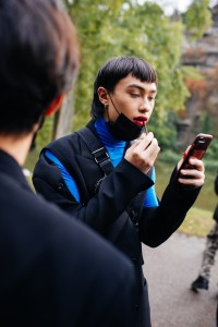 Street Style at Paris Fashion Week Spring 2021