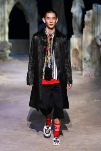 Versace RTW Spring 2021
