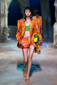 Versace RTW Spring 2021