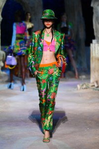Versace RTW Spring 2021
