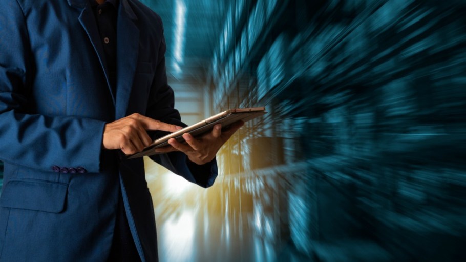 E-commerce and artificial intelligence can help quarterback the industry to a better position while consumers wait for a vaccine.