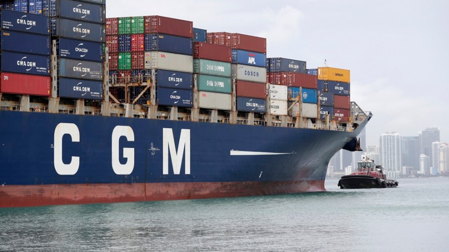 Drewry’s World Container index dipped 0.7 percent to $2,569.68 per FEU this week, but was up 107.6 percent from a year ago.