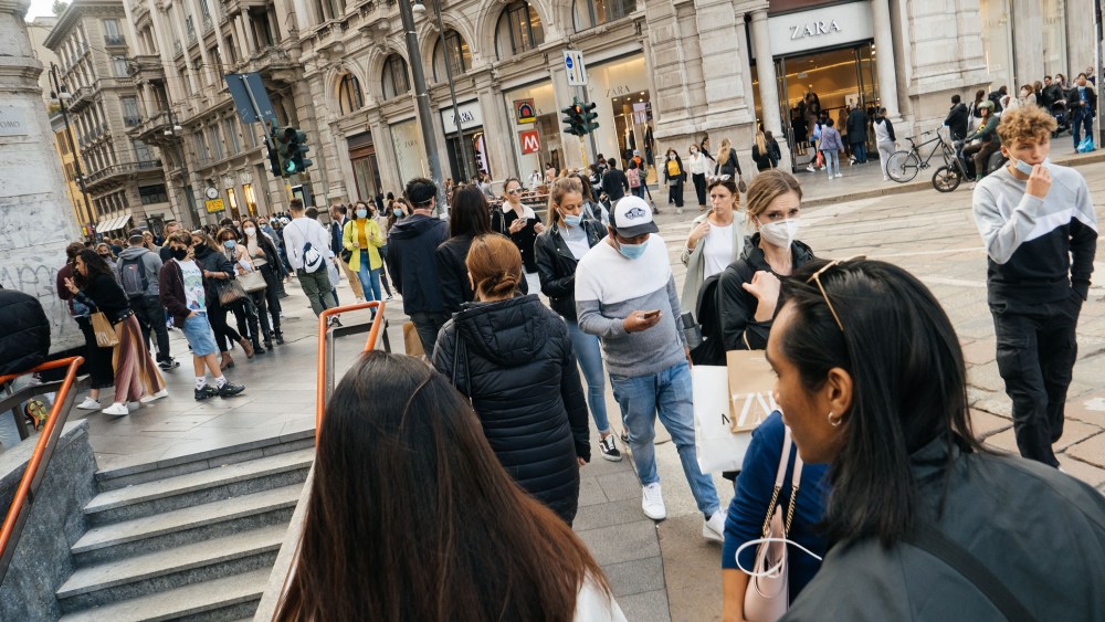 This is how a street in central Milan looked like on a sunny Saturday afternoon.