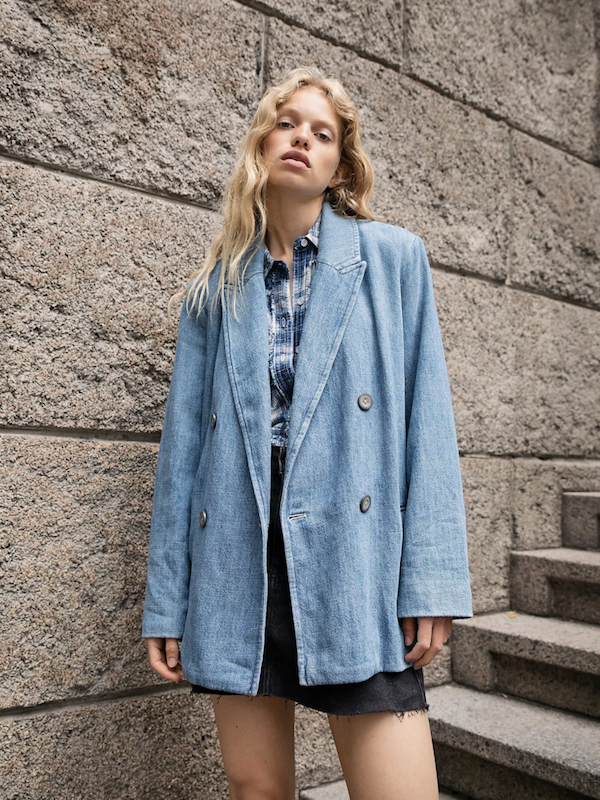 Rivet rounded up some of the top denim jackets to add to your wardrobe this fall, ranging from oversized silhouettes to cropped styles.