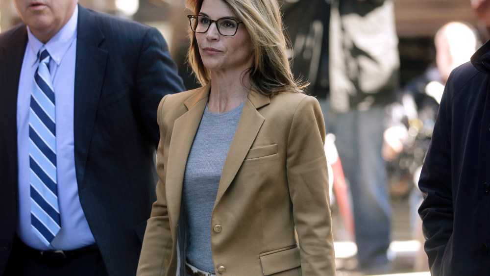 Lori Loughlin Begins Prison Sentence in College Admissions Scandal