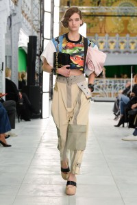 Louis Vuitton RTW Spring 2021