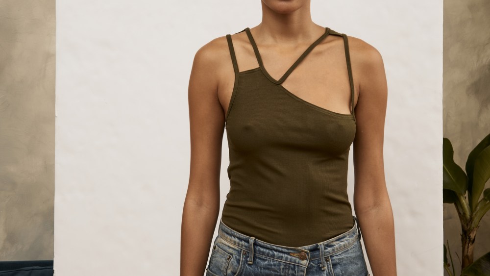 A look from K.NGSLEY's debut collection.