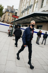 Street Style at Paris Fashion Week Spring 2021