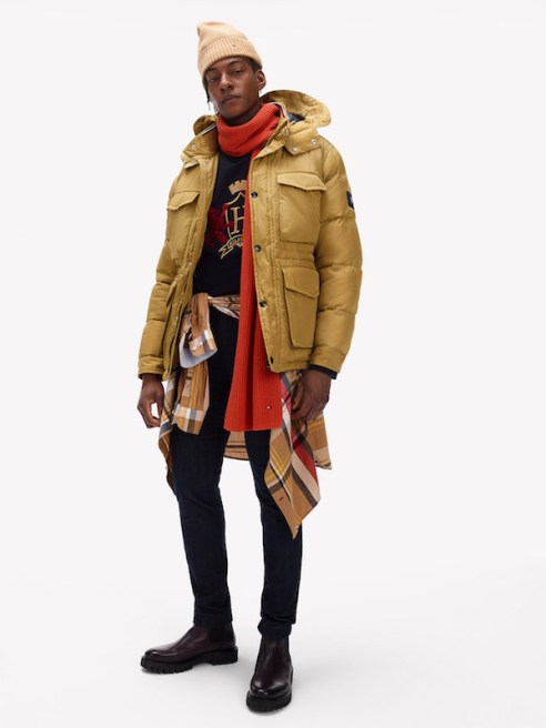 Buying trends for fashion's Fall/Winter 20-21 puffer coats are following the same course as loungewear: basic, minimal and sustainable.