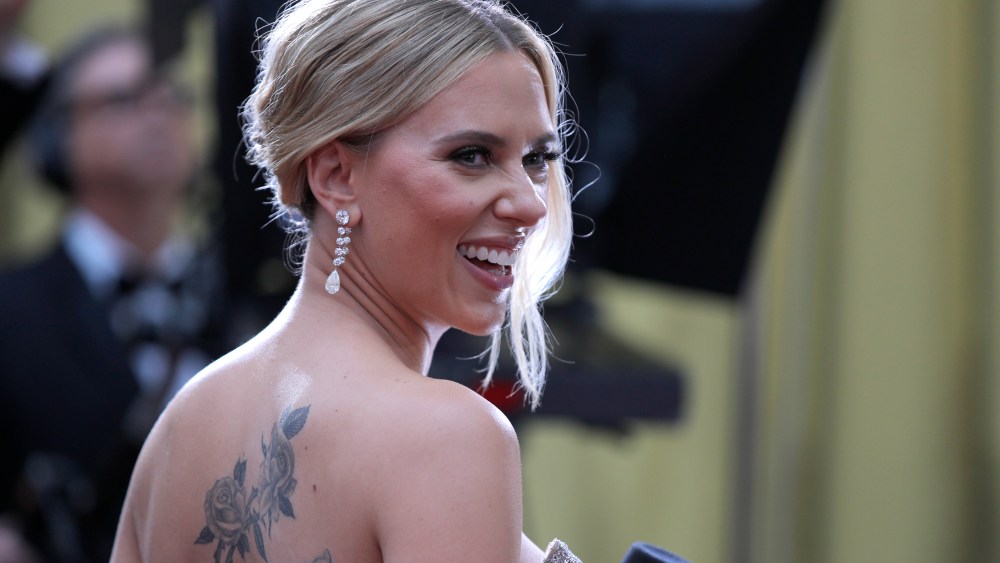 Scarlett Johansson arrives at the Oscars on Sunday, Feb. 9, 2020, at the Dolby Theatre in Los Angeles. (AP Photo/John Locher)