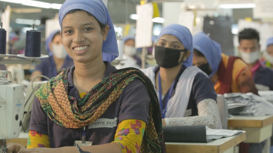 Bangladesh-based denim manufacturer and washing plant Denim Expert Limited has been named a “New Champion” by the World Economic Forum.