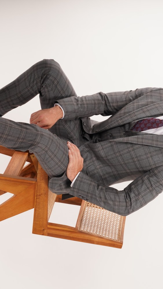 A look from Bespoke Joseph Abboud.