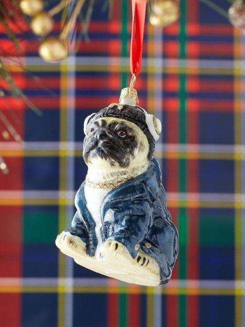 Rivet rounded up denim-inspired home décor gifts that will instantly transform spaces into a cozy blue haven.