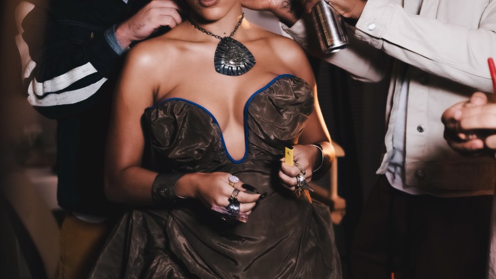 Doja Cat AMAs Look, Behind the Scenes