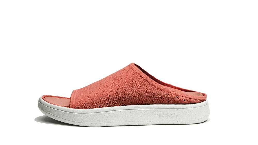 Munjoi says its sustainable, eco-friendly All-Dai shoe can function as a sneaker, sandal, slide or mule thanks to a removable bottom insert.
