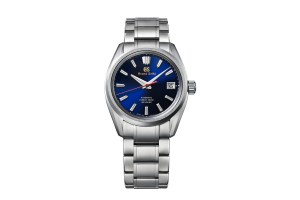 Grand SeikoÕs Hi-Beat 36000 Limited Edition with a stainless steel case and Three-fold clasp with push button release.