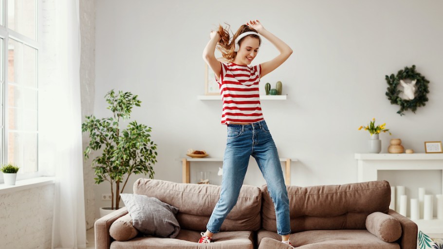 Rivet rounded up some creative gift ideas for the woman in your life who loves all things denim, from socks, to jewelry and more.