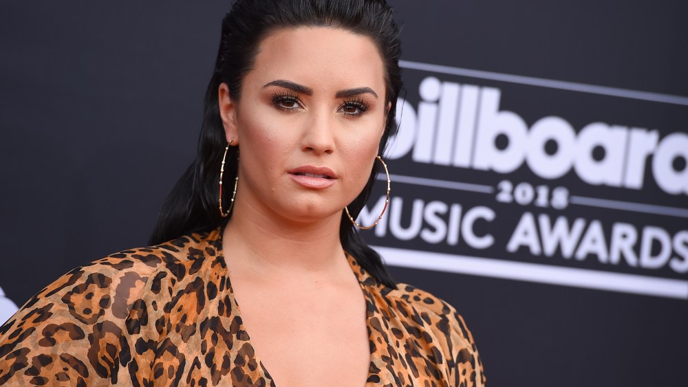 What to Know About the E! People’s Choice Awards 2020