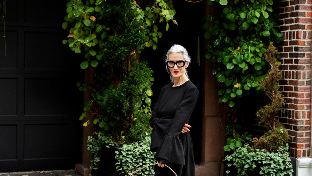 Linda Rodin wears Huishan Zhang in the "Lessons we’ve learnt in Lockdown" visual portfolio.