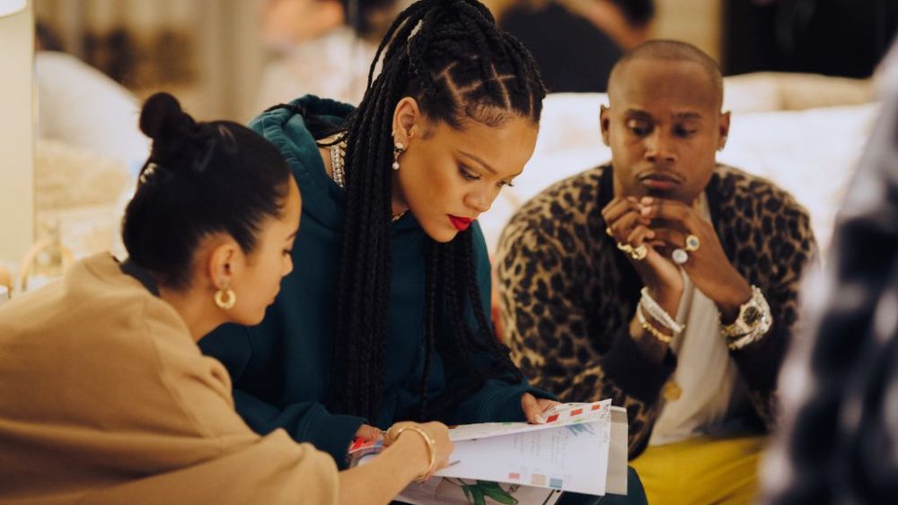 rihanna, amina muaddi, fenty, jahleel weaver, 2020 fnaa, fnaa, fnaa collaborator of the year, footwear news achievement awards