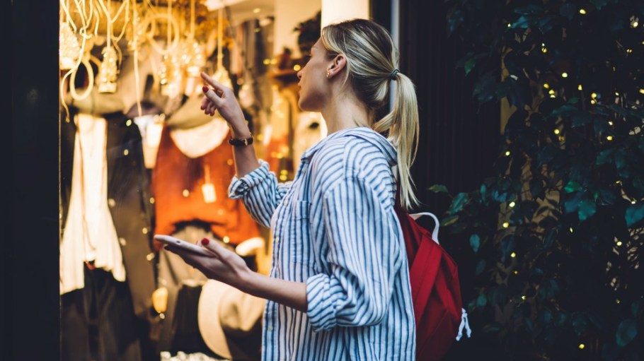 Amid 2020's unique challenges, shoppers seek out value, low prices, large selections, and convenient shopping experiences, Klarna finds.