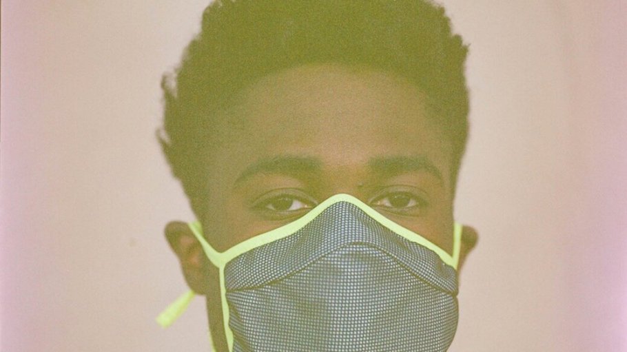 Off-White founder Virgil Abloh and Suay developed a new reusable face mask, with all proceeds going to Covid-19-related research.
