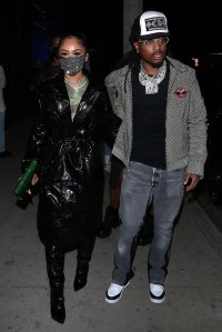 Singer Saweetie and Quavo arrive for dinner at BOA Restaurant in Beverly Hills, CA Quavo was signing a Bobblehead for a fan. 16 Nov 2020 Pictured: Saweetie, Quavo Honcho. Photo credit: MEGA TheMegaAgency.com +1 888 505 6342 (Mega Agency TagID: MEGA715446_001.jpg) [Photo via Mega Agency]