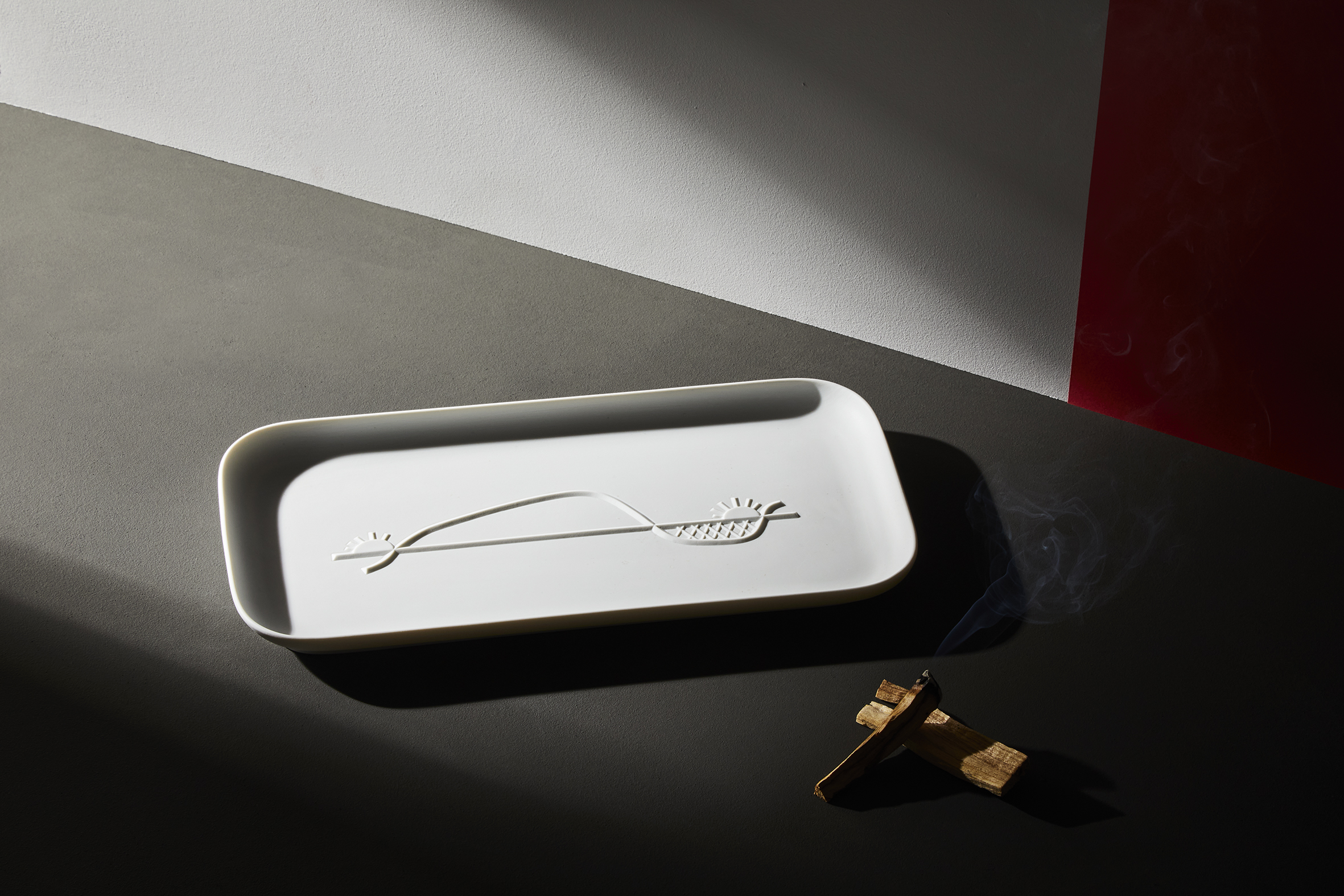 28 Unisex Valentine's Day Gifts: Cassina & Ginori 1735 “La Course Du Soleil” Rectangular Tray