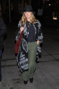 Photo by: gotpap/STAR MAX/IPx
2018
1/9/18
Drew Barrymore is seen in Los Angeles, CA.